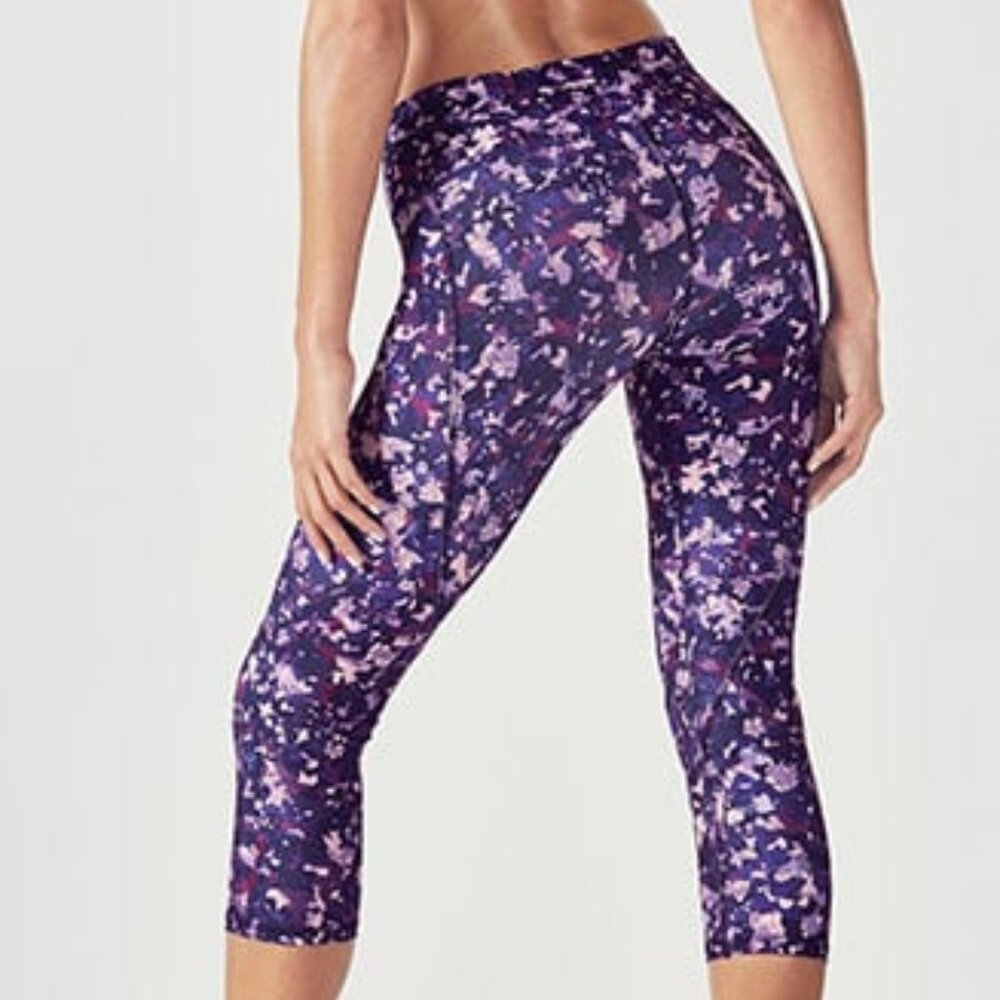 Fabletics, Gia Printed PowerLite Crop, Medium, Camo Flurry Print